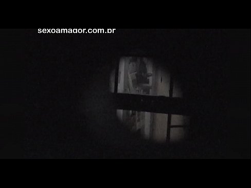 ❤️ Voajer iz susjedstva skriven iza šupljih cigli potajno snima Blondie ️ Porno na hr.xxxner.ru